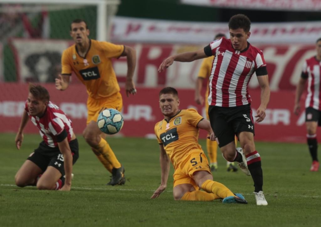 Mura volvió a la titularidad y festejó su primer gol