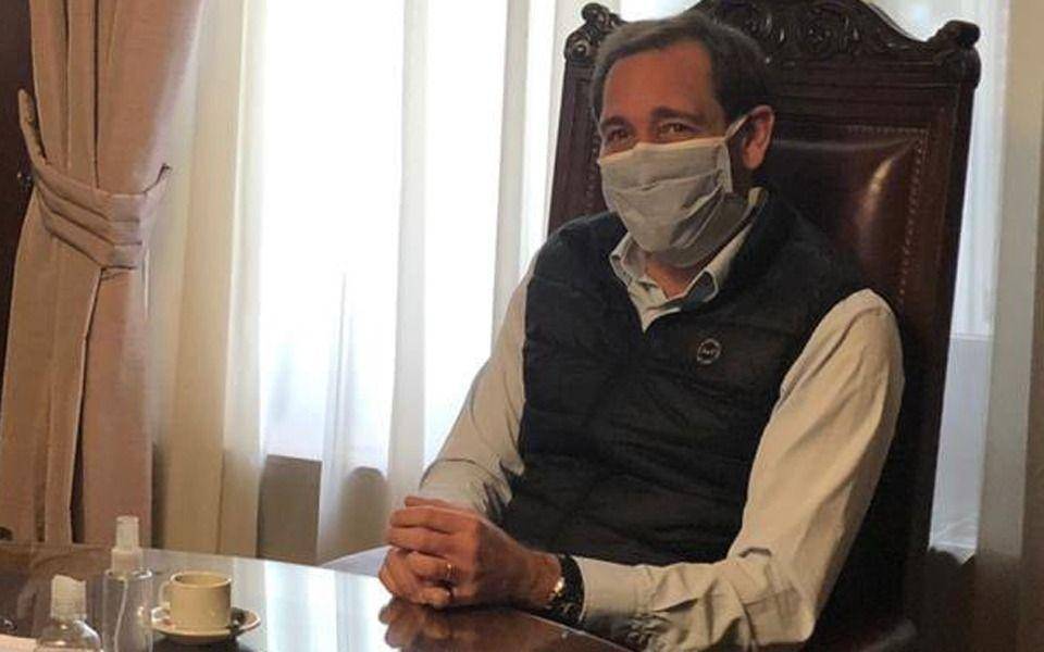 Cruce entre Garro y la Provincia por los fallecidos por COVID-19