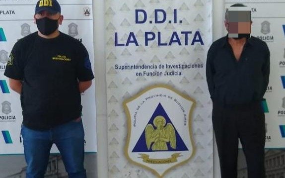 Detienen a un jubilado de 75 años acusado de abusar de una joven y amenazarla de muerte