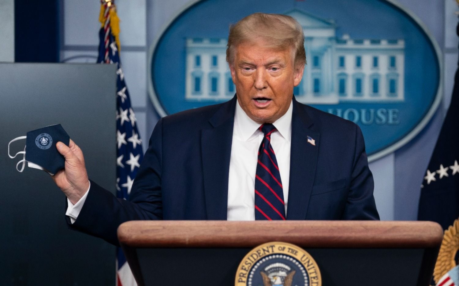 Trump y Melania, con coronavirus