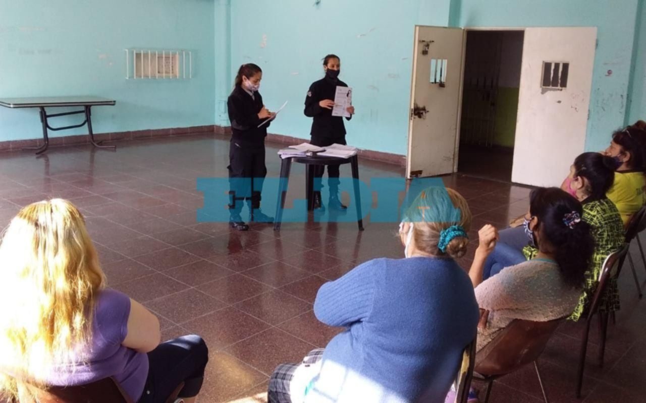 Detenidas de 18 penales bonaerenses participan en campaña virtual de prevención del cáncer de mama