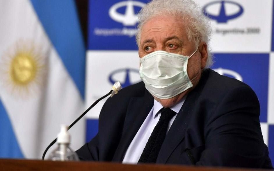 Ginés González García dijo que este mes habrá dos remedios nacionales para tratar el coronavirus
