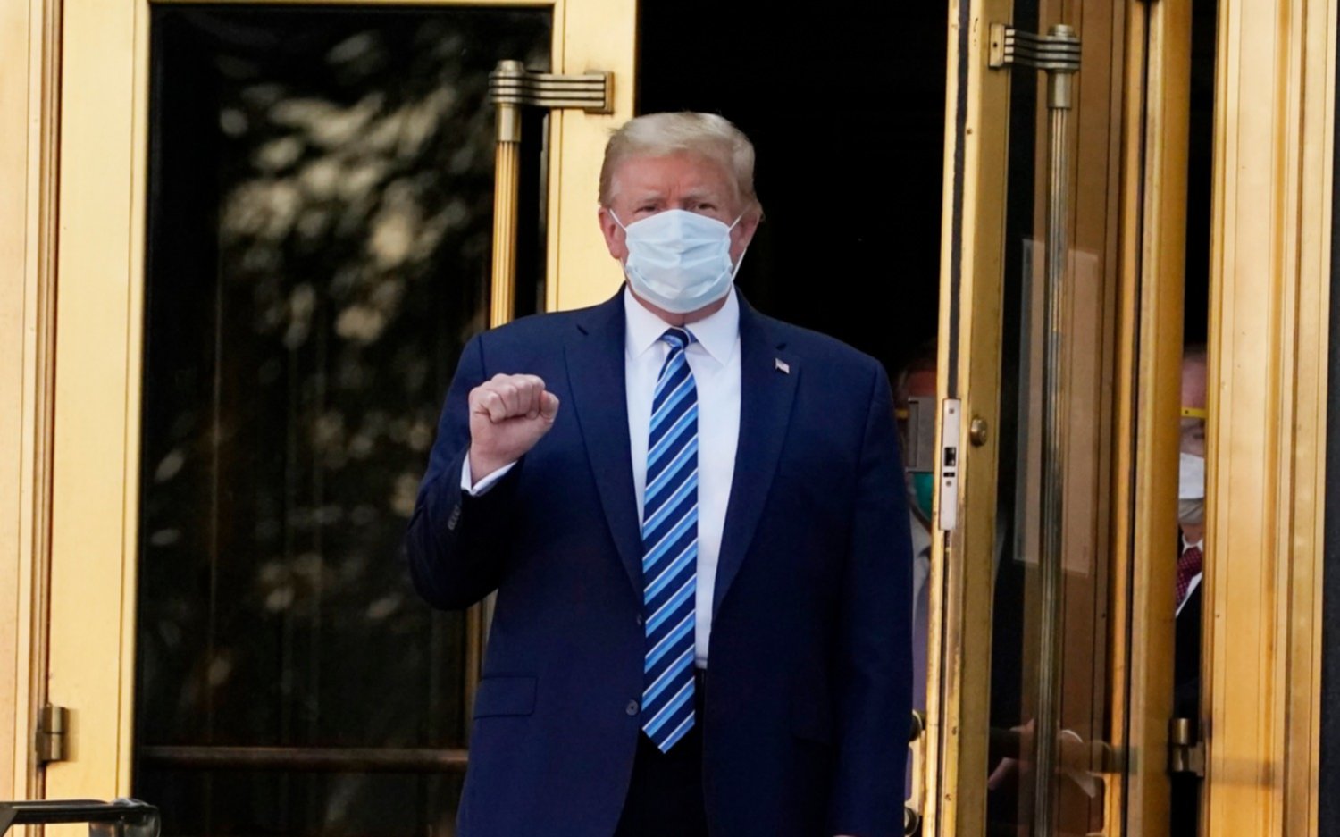 Trump dejó el hospital y ya está en la Casa Blanca: "Que no los asuste el COVID"