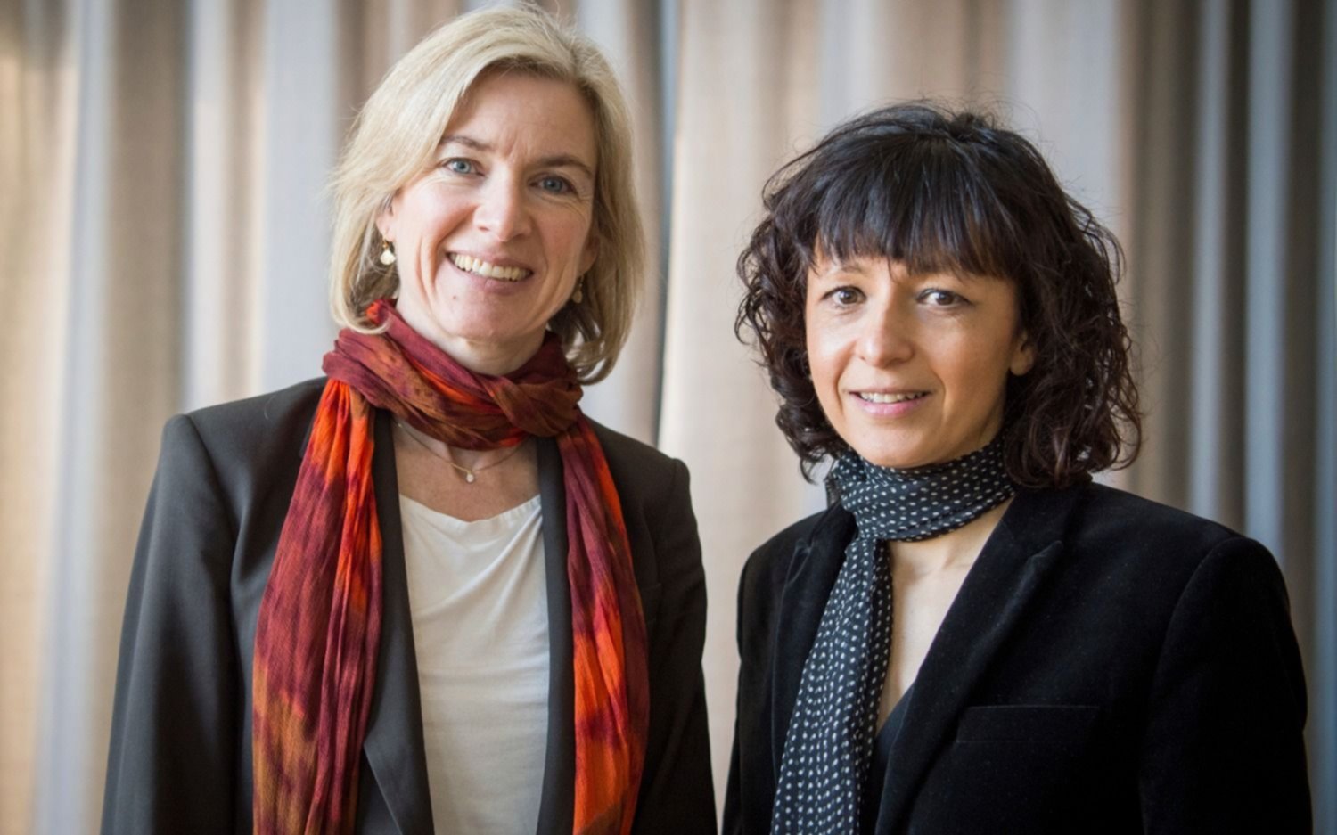 El Nobel de Química, para dos mujeres genetistas de Francia y EE UU