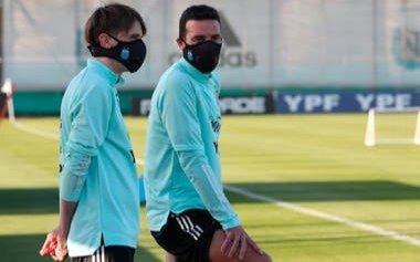 La prohibición de la FIFA para los barbijos que usen los jugadores de la Selección