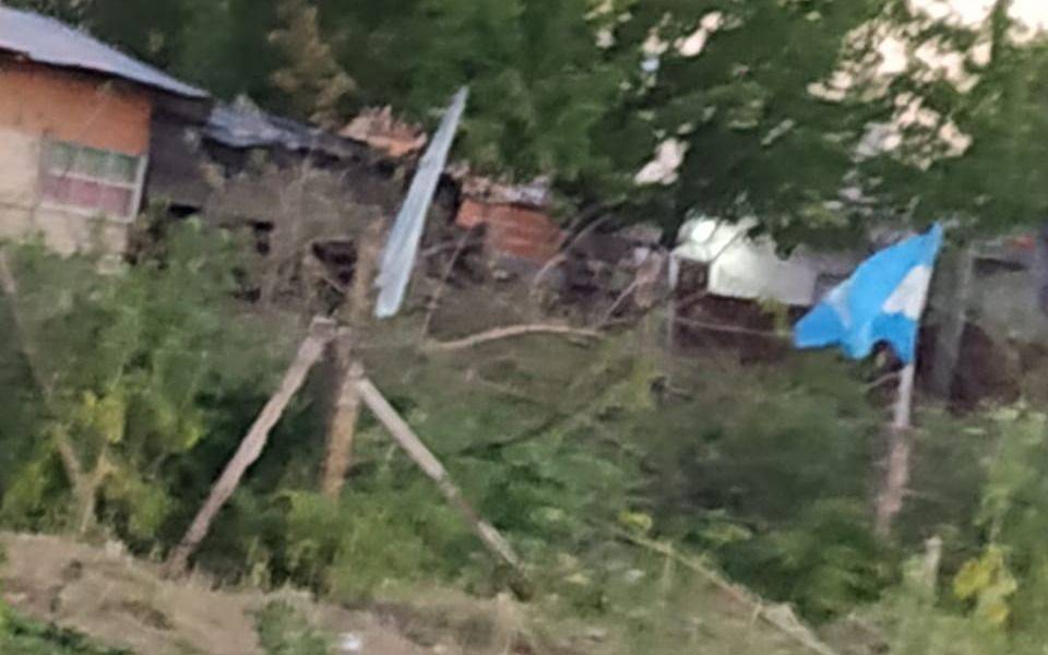 En Los Hornos denuncian toma de terrenos destinados a un reservorio hídrico y un parque recreativo