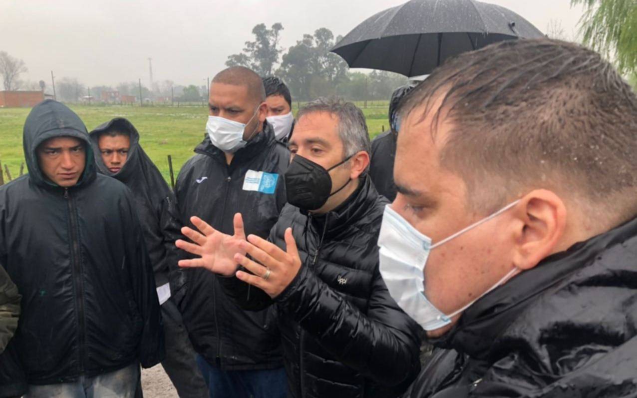 Larroque, picante contra la izquierda: "Hicieron un centro de estudiantes de la UBA en la toma de Guernica"