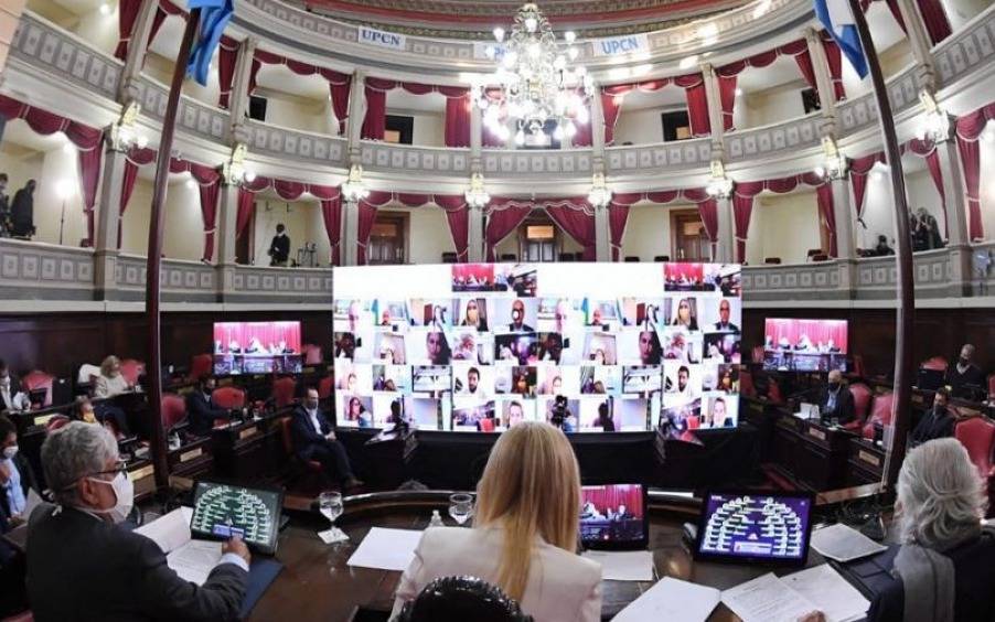 Es ley el beneficio para comercios e industrias sobre la tarifa y el suministro eléctrico
