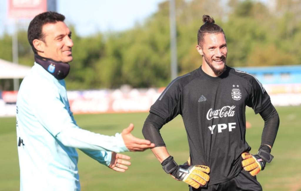 Ledesma ya trabajó con el plantel y Foyth sería titular