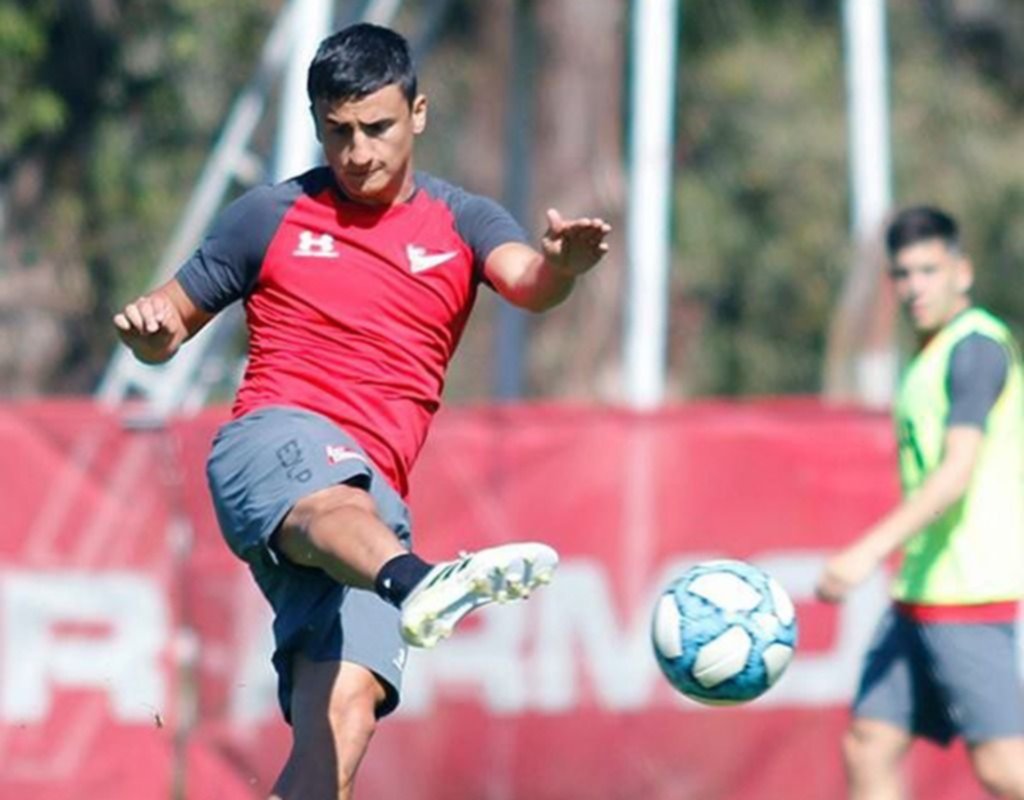 El Pincha recibe a Huracán buscando sumar rodaje y el Chavo, afinar el equipo