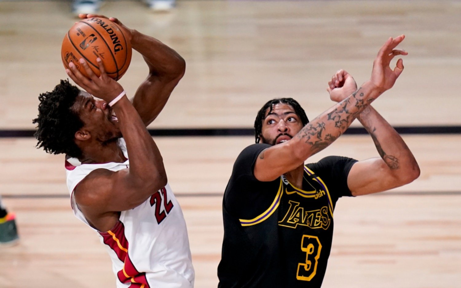 NBA: ¡Miami no se da por vencido! Venció a los Lakers y extiende la final