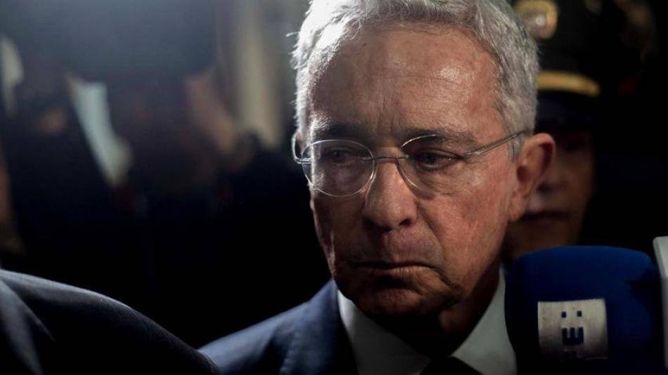 Tras su arresto domiciliario, ordenan la libertad del ex presidente Álvaro Uribe