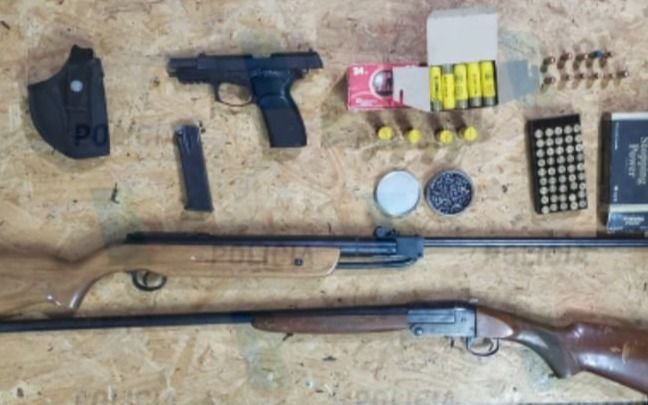 Jubilado hirió a balinazos a un vecino en La Plata: lo allanaron y le encontraron una escopeta