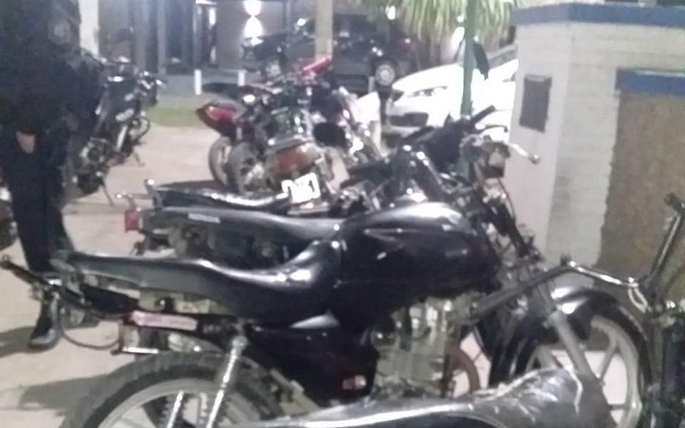 Fuertes controles vehiculares en la Ciudad: secuestraron 4 autos y 15 motos