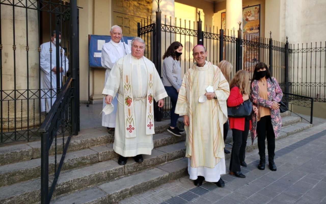 Con un llamado a “la paz y la esperanza”, monseñor  Fernández dio la primera misa pública en la Ciudad