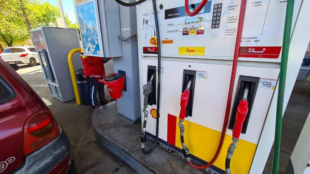 Estaciones de servicio en la Región venden un 40% menos que antes de la pandemia
