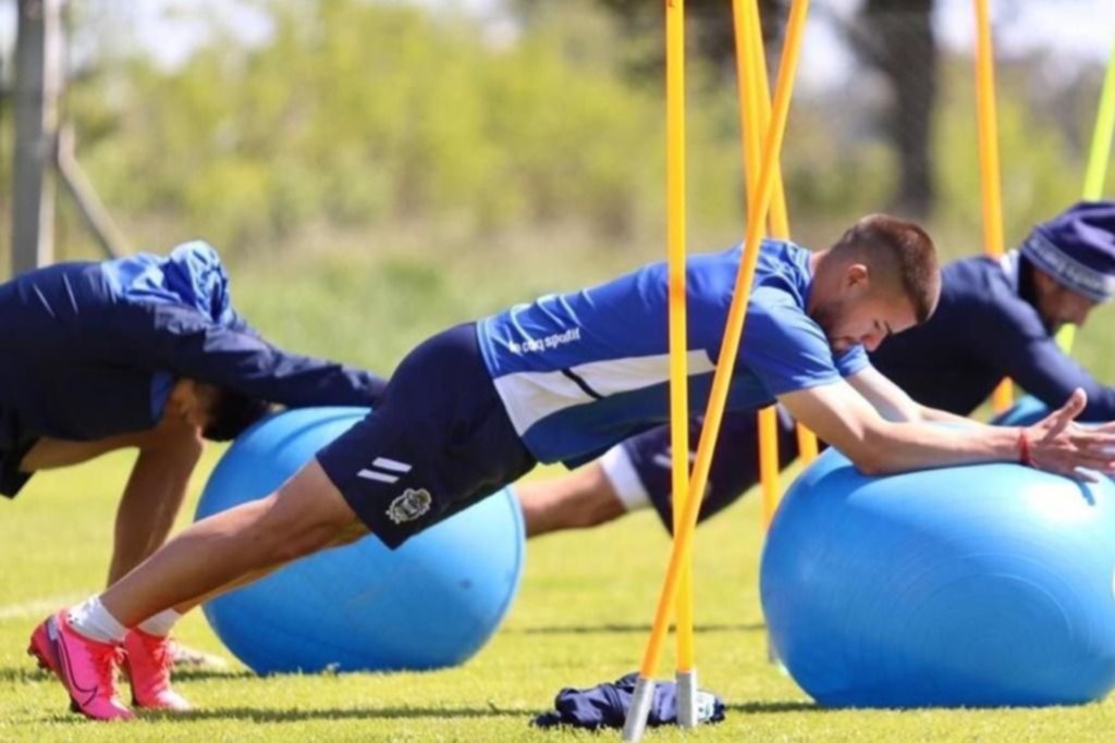 Gimnasia entrenó y ya piensa en la Academia