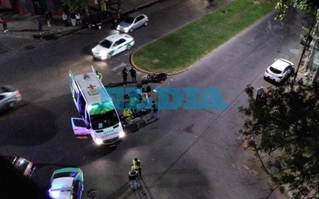 Un motociclista herido tras chocar con un auto en 1 y 62 