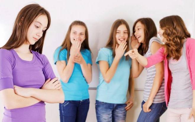 El aspecto físico es el principal motivo de burlas entre adolescentes en el ámbito escolar