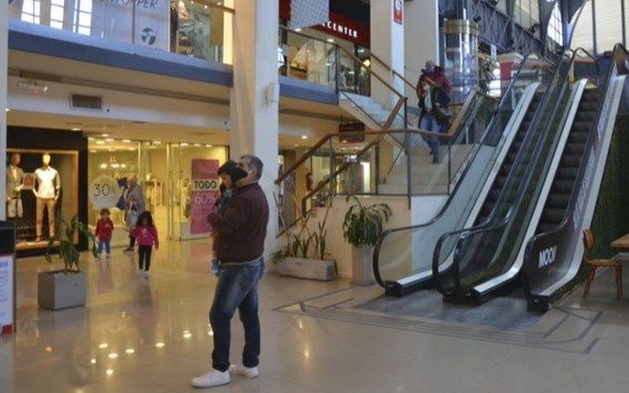 Con protocolos y capacidad máxima, reabrieron los shoppings en la ciudad de Buenos Aires