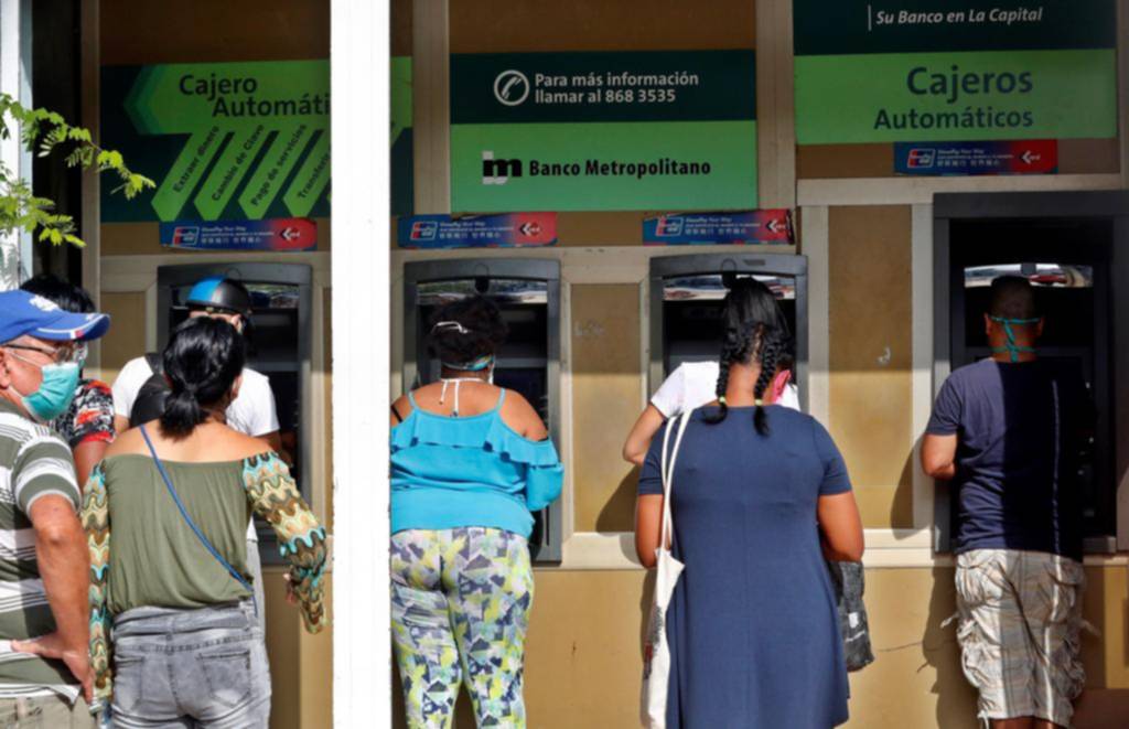 El dólar en Cuba, un aliado indispensable para sobrevivir