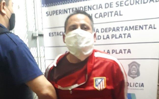 Conflicto familiar en La Loma: discutió con su ex pareja y amenazó con prenderse fuego