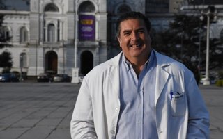 Dr. Diego Barés: " Una vacuna para su aplicación masiva, además de ser efectiva, debe ser segura y probarlo lleva mucho tiempo"