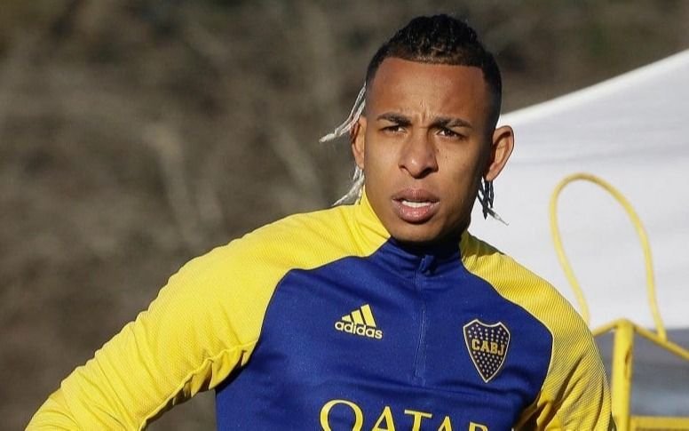 Sugestivos posteos y declaraciones: ¿La ex novia perdonó a Villa y Boca le levantó la sanción?