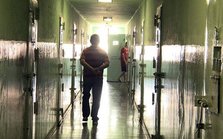 Advertencias de jueces de menores por el aumento de casos de suicidios en institutos 