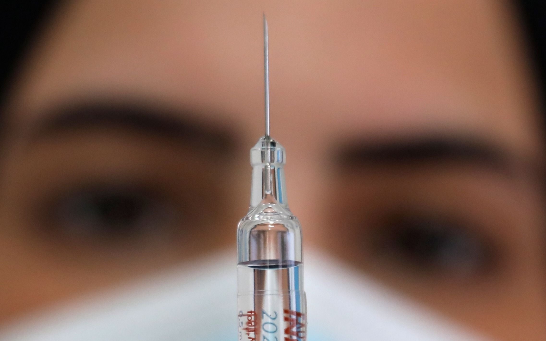Pfizer pedirá en noviembre autorización para su vacuna contra el coronavirus