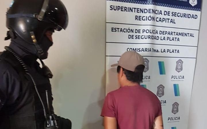 Operativo de interceptación vehicular en Abasto: un detenido y cinco motos secuestradas