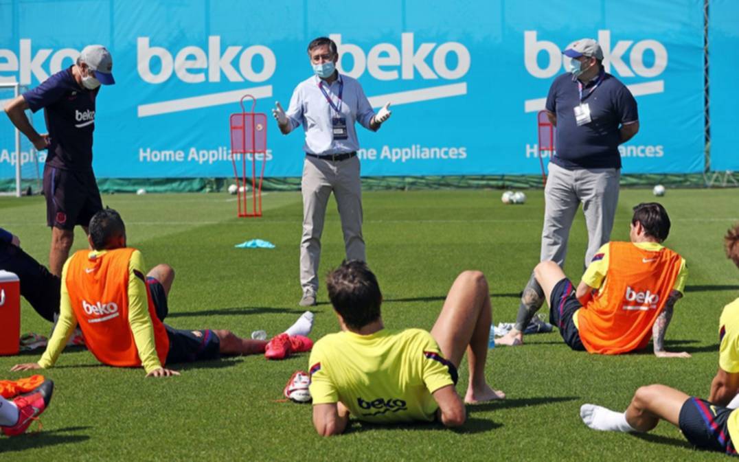 Jugadores del Barcelona se niegan a reunirse con Bartomeu para hablar de los sueldos