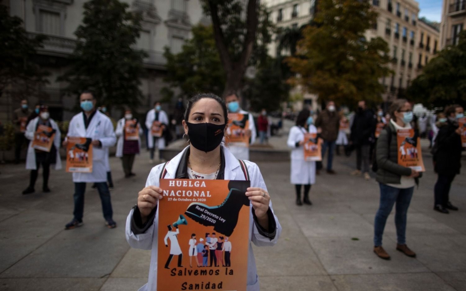 Histórica huelga de los médicos españoles en medio de la segunda ola de coronavirus