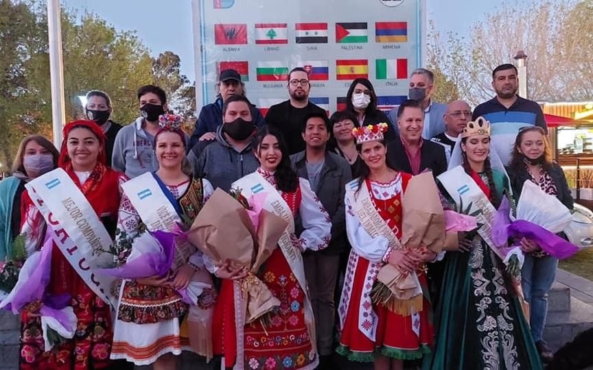 Fiesta del Inmigrante en Berisso: por un error, tuvieron que corregir la designación de la Embajadora Cultural