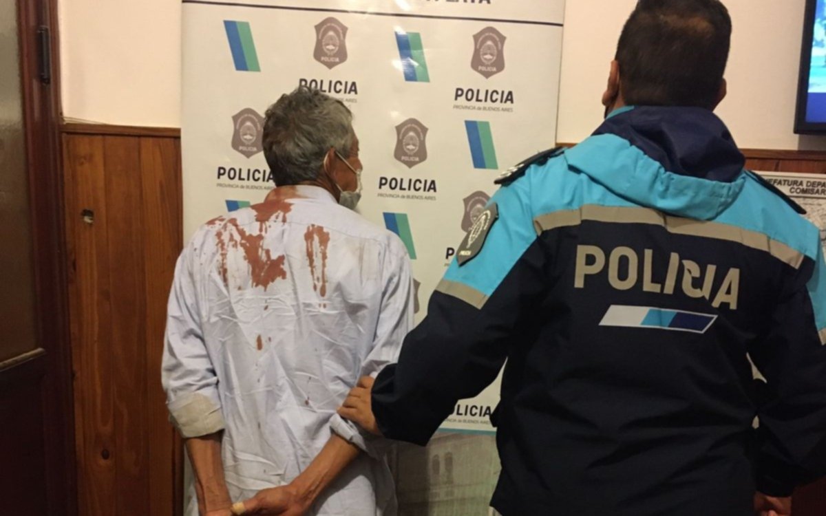 Madrugada sangrienta en City Bell: discutió con un vecino y le dio un cuchillazo