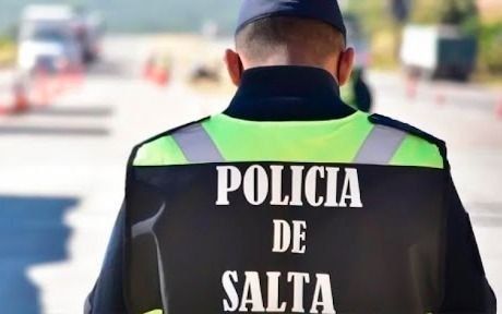 Detienen a un hombre con un arsenal de armas en Salta