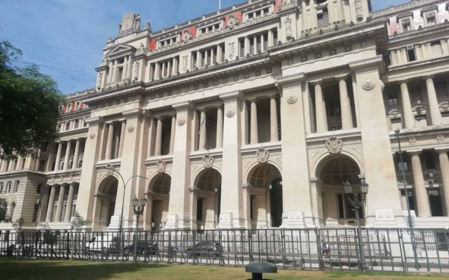 La Corte Suprema queda ahora con cuatro miembros y cómo se resuelve esa vacante