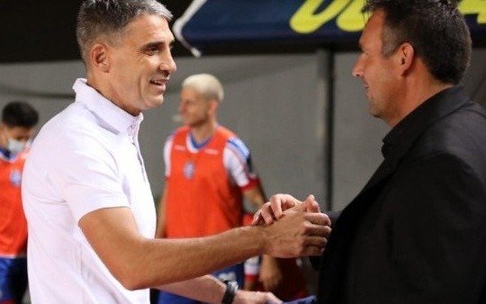 Conocido DT argentino fue echado de club brasileño: duró 6 partidos