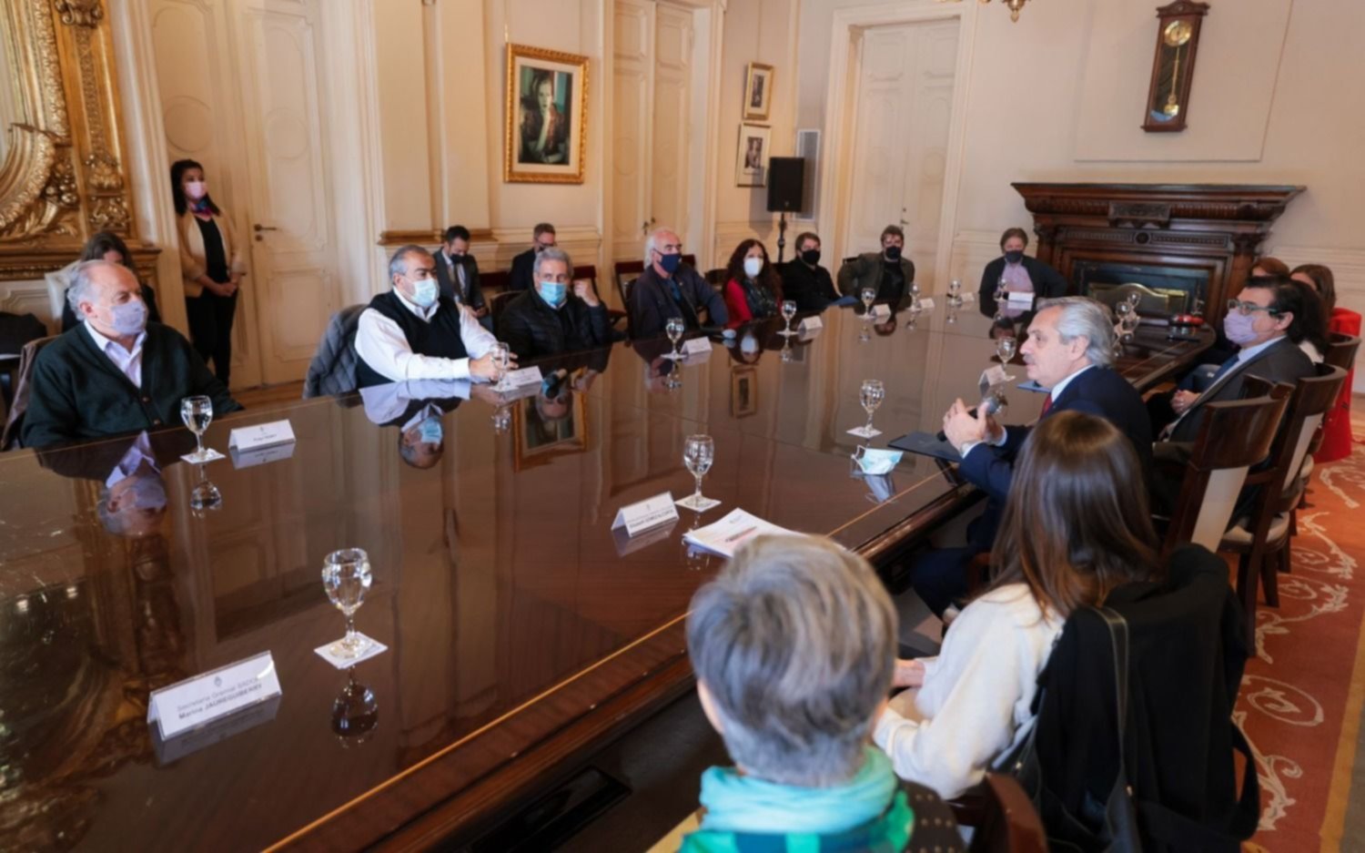 El Gobierno envía un proyecto que aumenta la participación del Estado y los gremios en las empresas