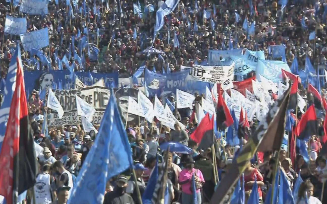 Estadio colmado: la justicia abrió una investigación por el acto en el que habló Fernández