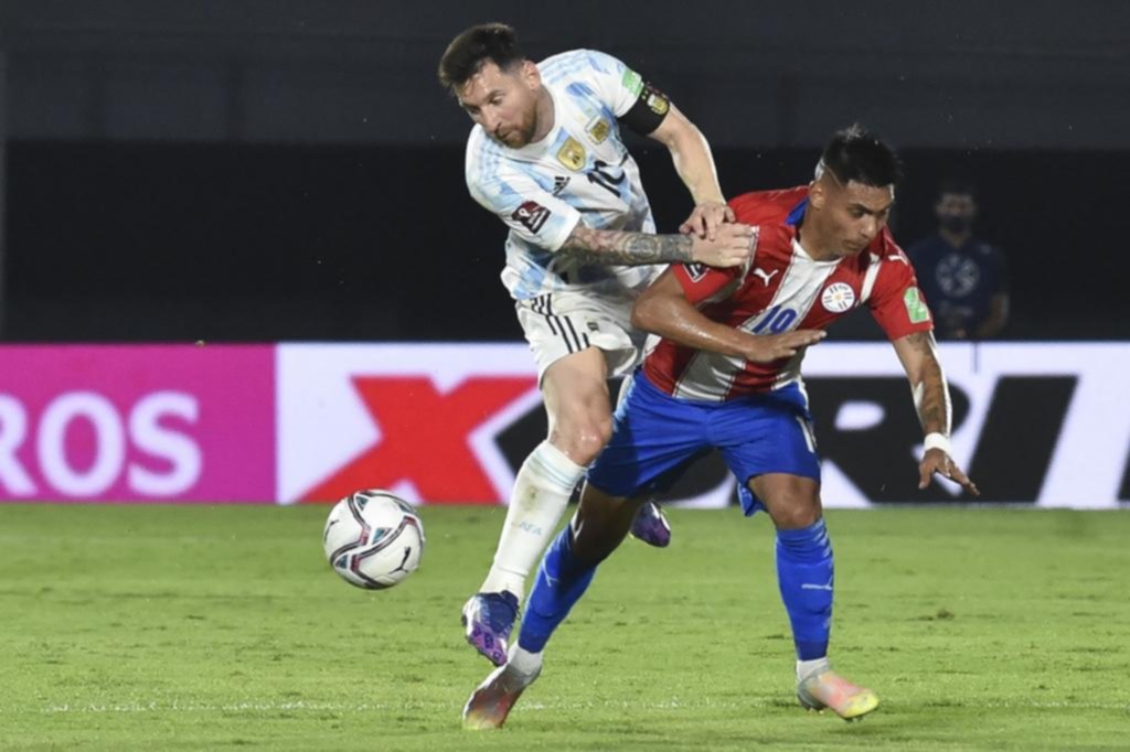 Messi comenzó bien la noche, pero se fue apagando de a poco y el equipo lo sintió