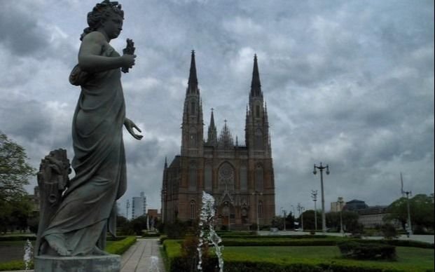 Llovió y hubo alivio, pero sigue el calor y el frente frío se hace esperar: hay probabilidad de tormentas