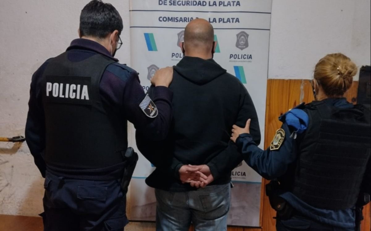 Estaba prófugo de la justicia desde 2019 por un robo y cayó en un control policial