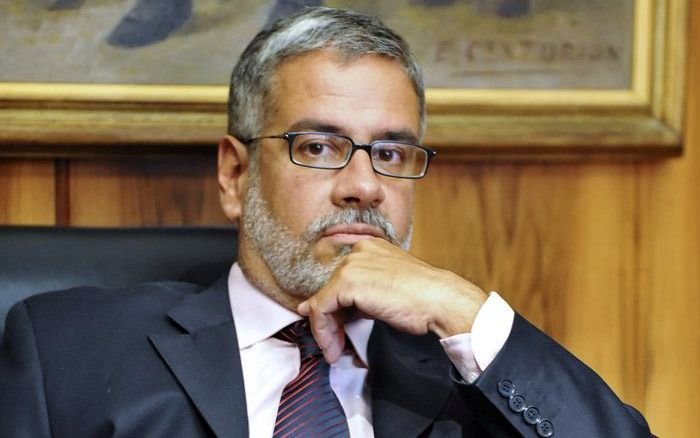 Otro cambio en el gabinete: sale Paula Español de Comercio y entra Roberto Feletti