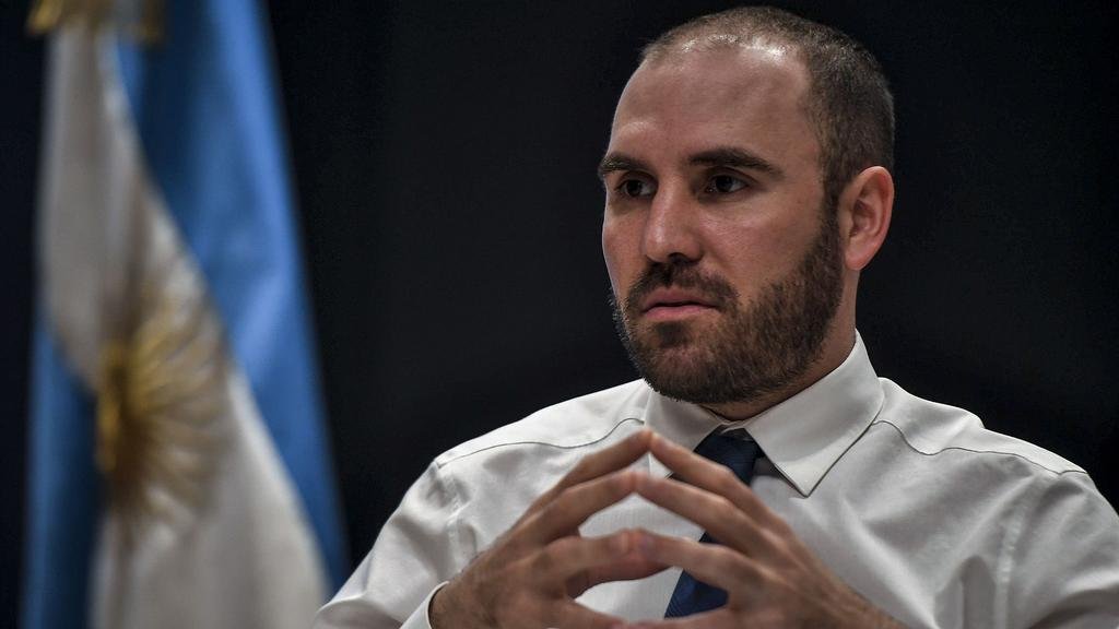 Guzmán inicia una gira por EEUU y su aliada está en la cuerda floja