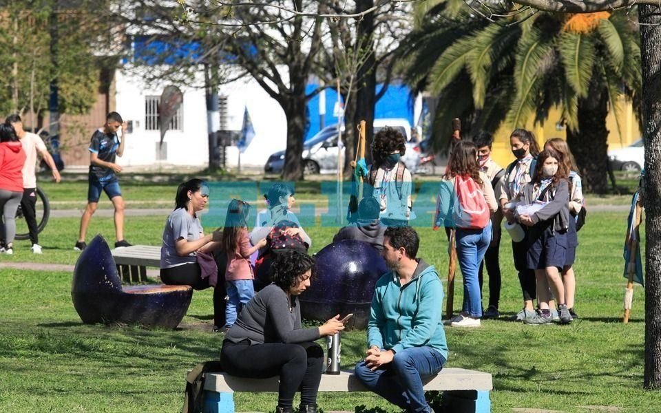 El finde en la ciudad: los platenses que no viajaron disfrutaron de los espacios verdes