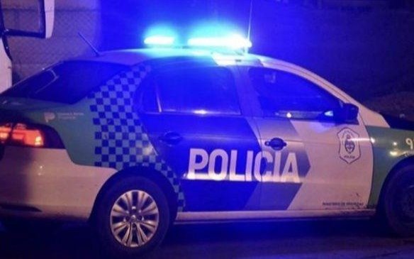 Brutal entradera en Olmos: siete encapuchados armados golpearon, ataron y robaron a una familia
