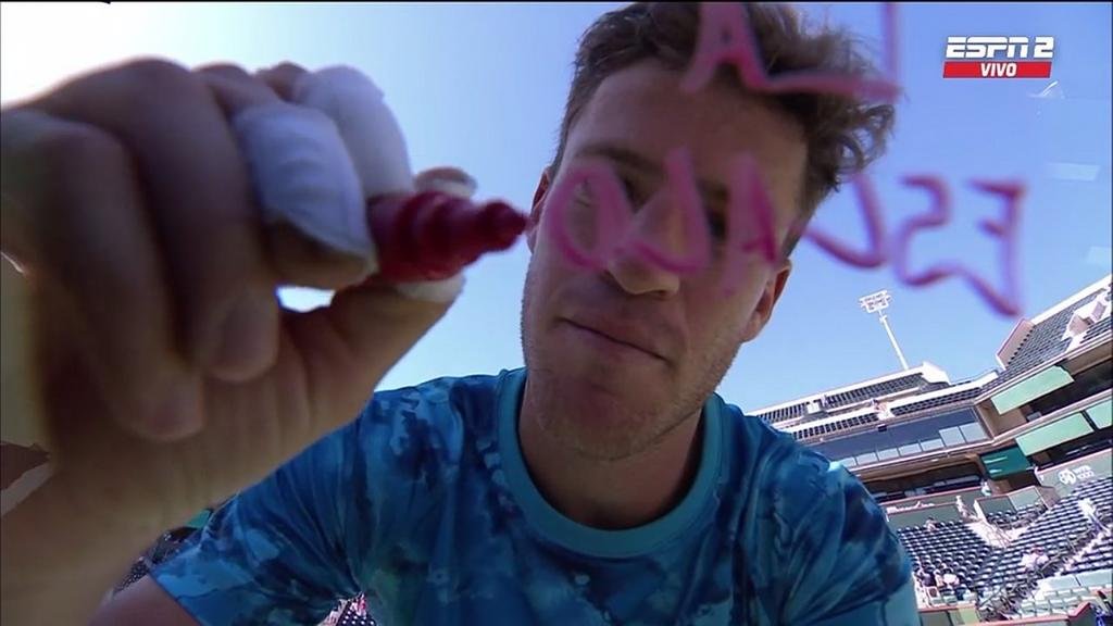Schwartzman avanzó y le dedicó el éxito a la “Scaloneta”