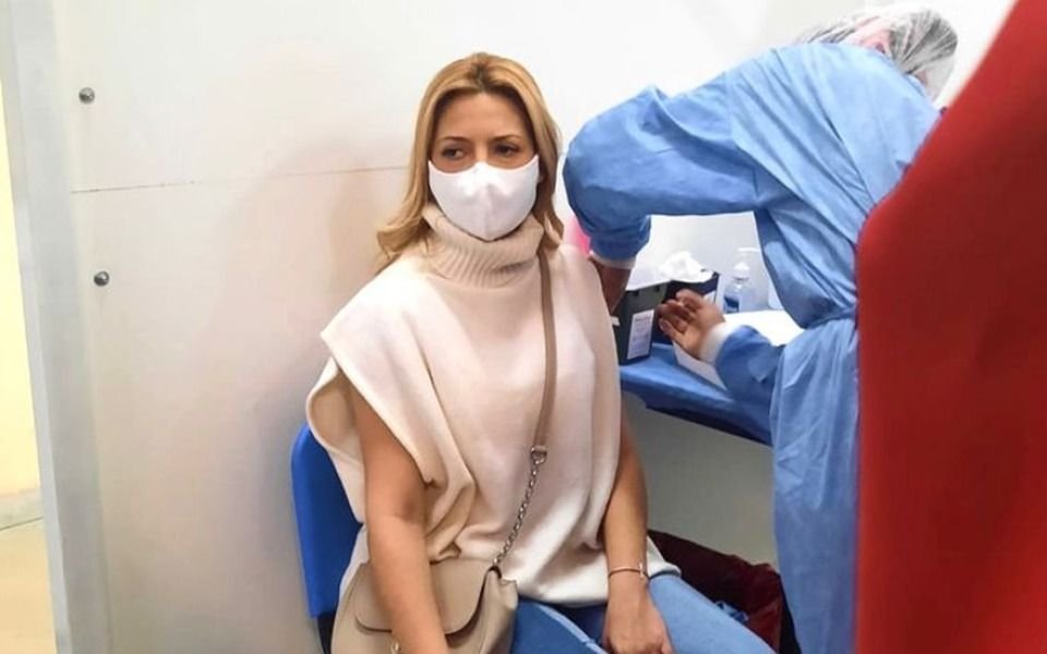 Fabiola Yáñez recibió la primera dosis de vacuna contra el coronavirus