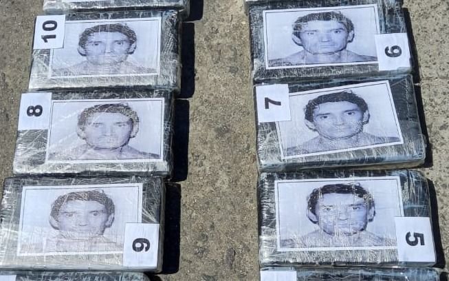 Naufragio, muerte y cocaína en el Río: ¿quién es el narco de las fotos en los paquetes con droga?